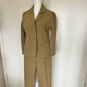 Beautiful tan Prada suit, size 4-6